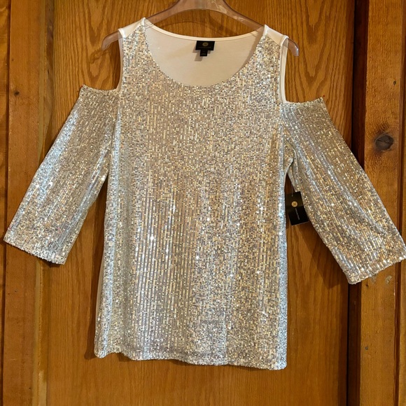 NWT JM Collection Silver Sequin Cold Shoulder Top L - Picture 4 of 11